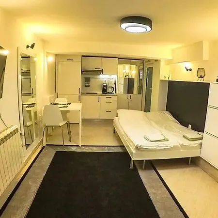 Apartment With Courtyard Just Steps Away Vitosha Str Sofia
