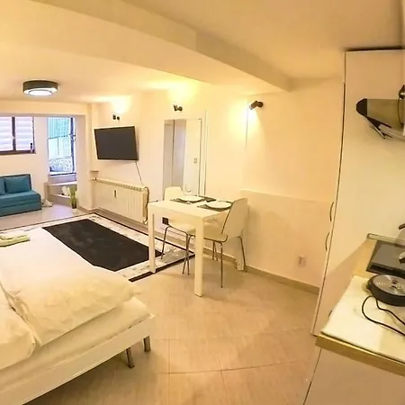 With Courtyard Just Steps Away Vitosha Str Apartment